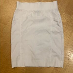 Frank Lyman Design White Pencil Skirt
